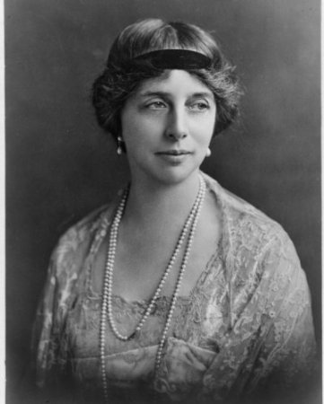 #IWD Scotland’s anti-suffrage woman MP How the Duchess of Atholl changed her mind by Amy Gray