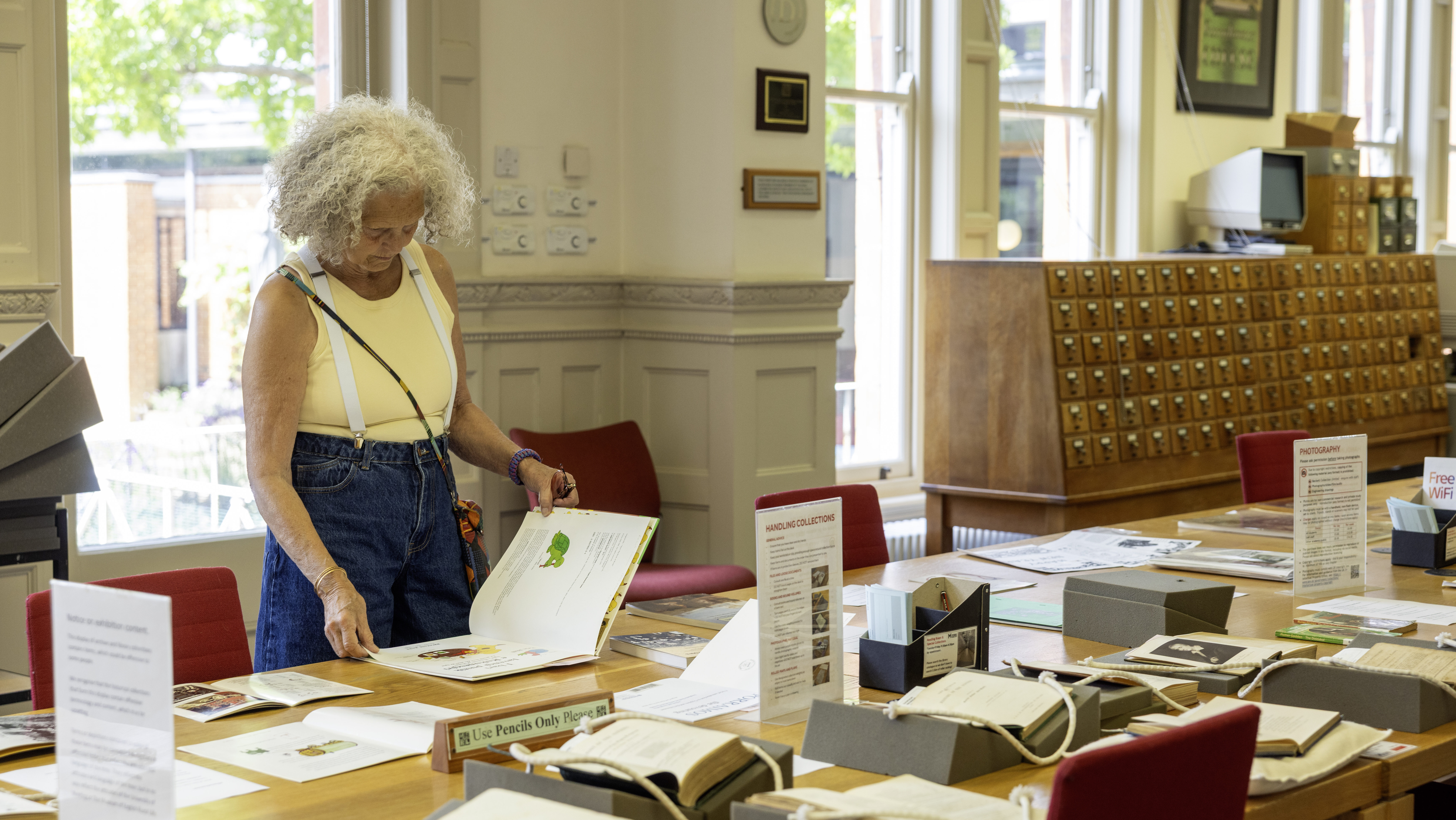 Building community engagement with a major Romany archive