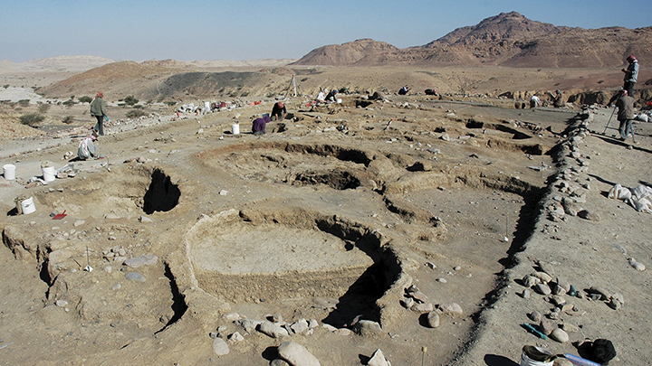 Excavation at WF16 - Hunter-gatherers in Transition