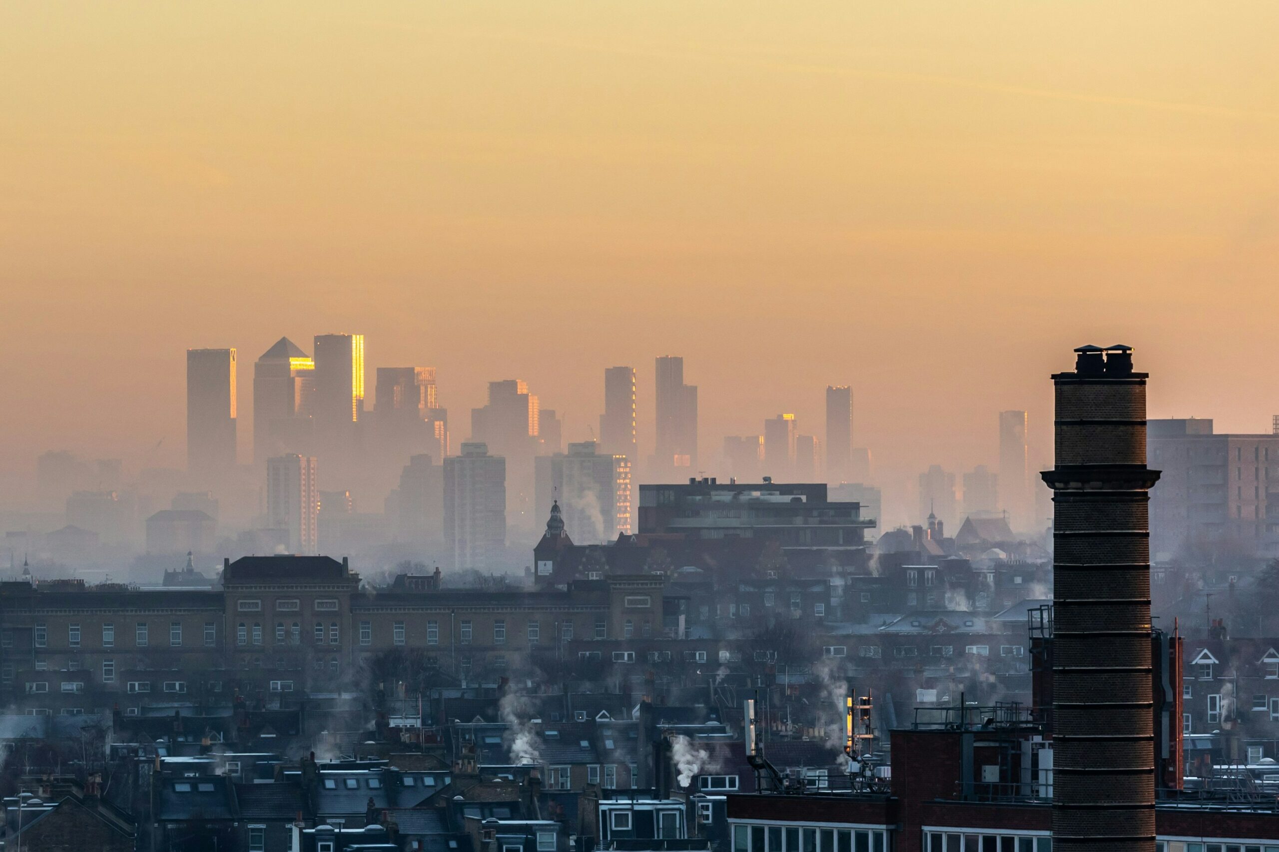 UK air quality is improving but pollution targets are still being breached – new study