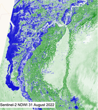 Improving forecast flood maps using earth observation data