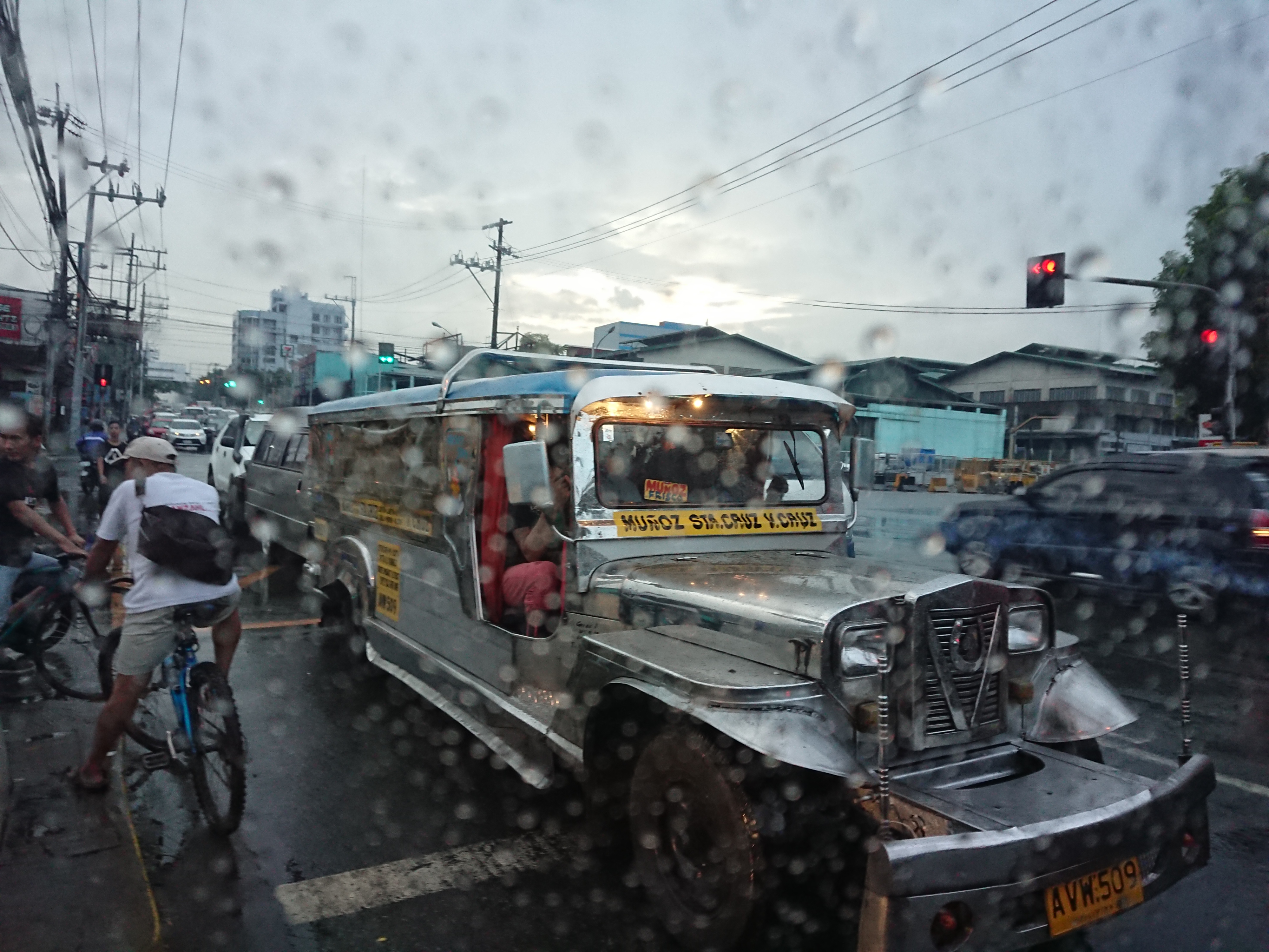 Jeepnie in Manila